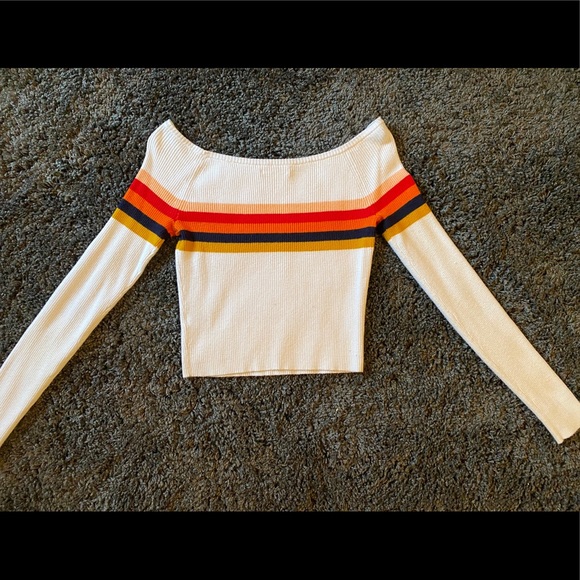 Off the shoulder sweater - Picture 3 of 4